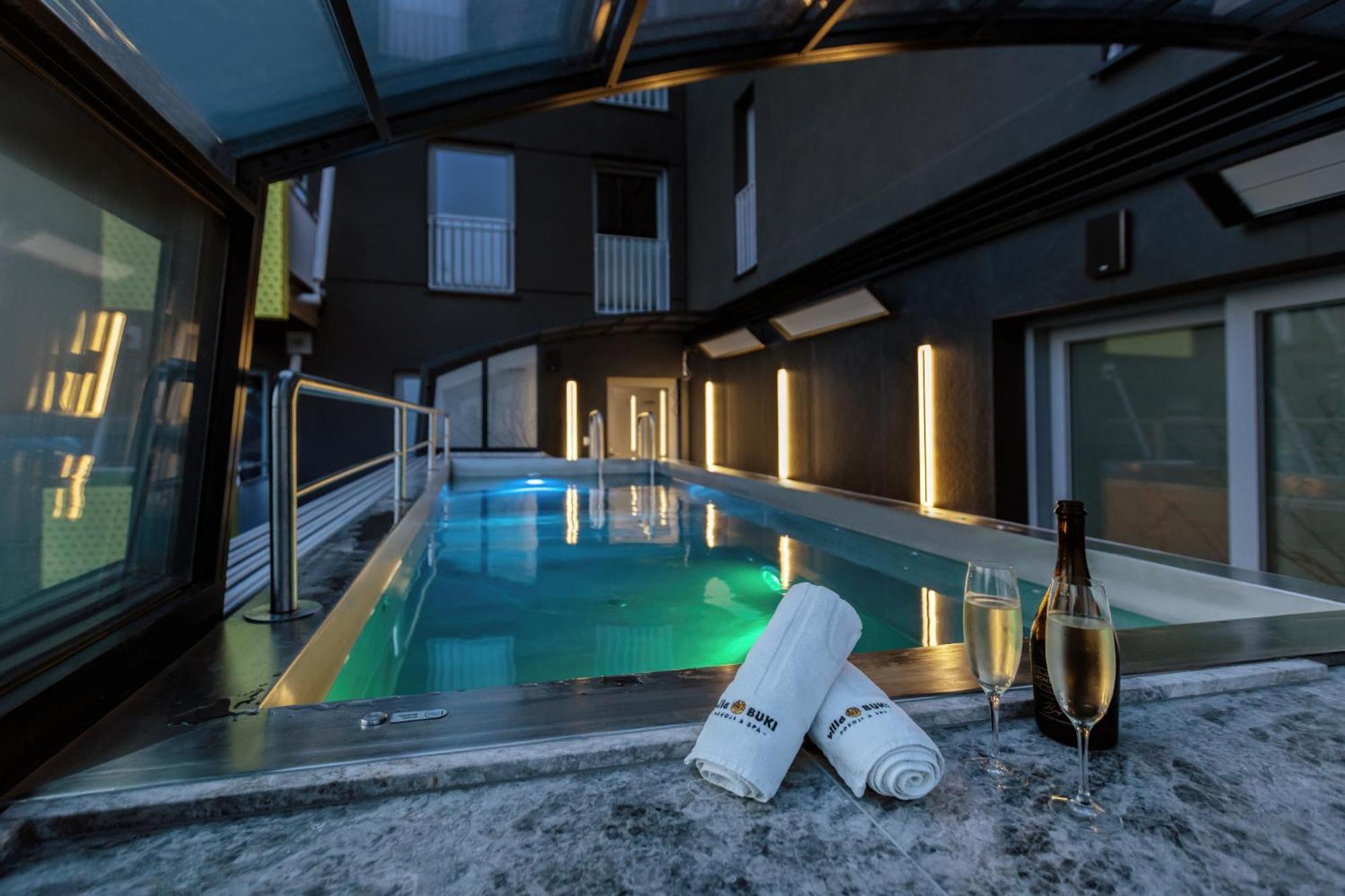 Villa Buki Pokoje & Spa Jastrzębia Góra Екстериор снимка
